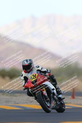 media/Sep-24-2022-CVMA (Sat) [[a45f954247]]/Race 10 Amateur Supersport Middleweight/